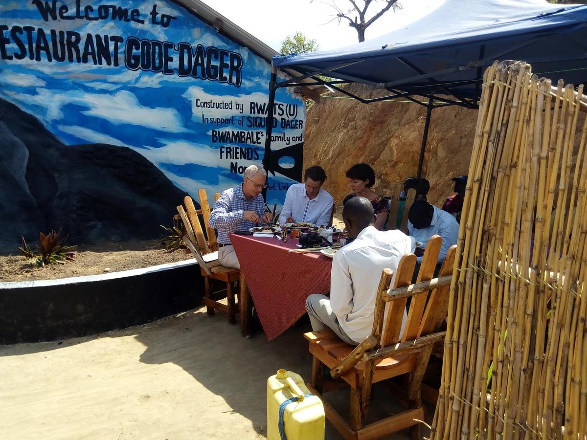 Mbunga Community Tourism Campsite Kasese 外观 照片